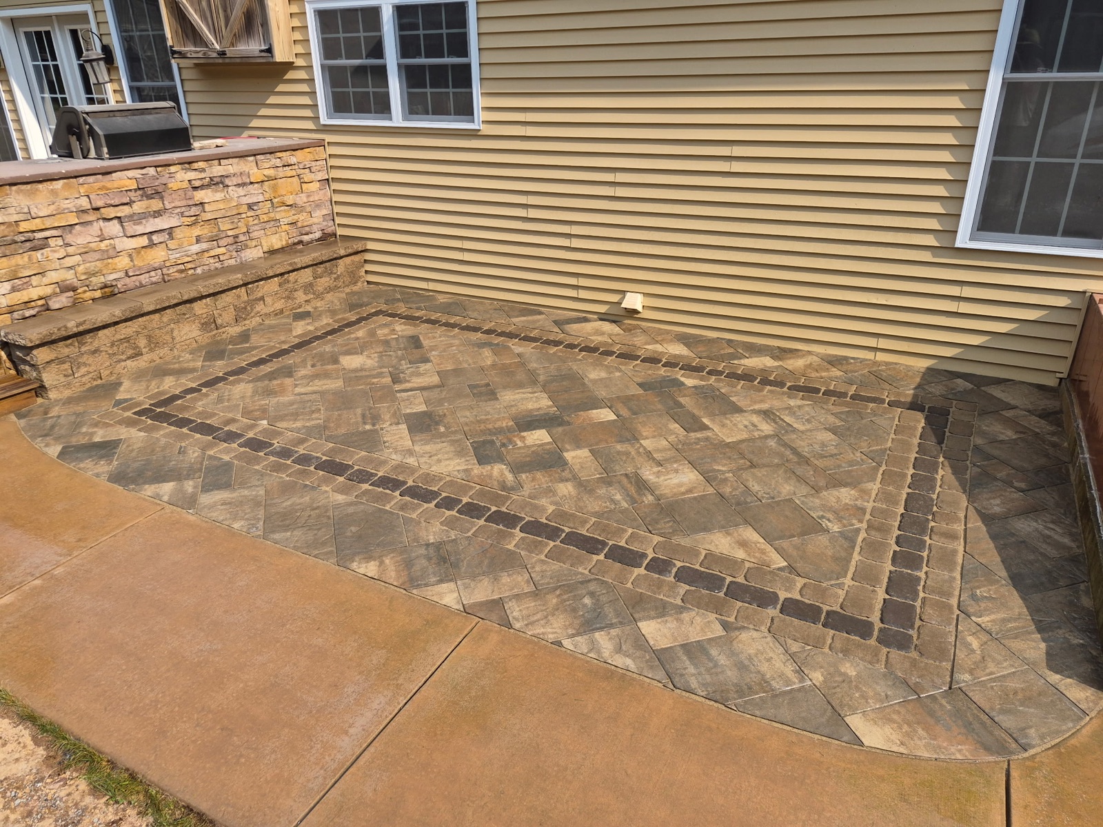 Custom paver patio by KDI Hardscapes in Schuylkill County PA
